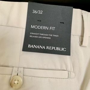 Banana Republic Modern Fit Men’s Pants